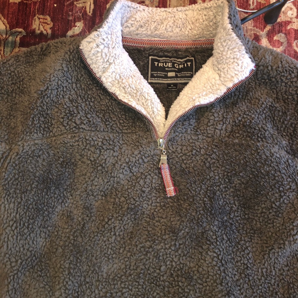 True Grit XS pull over